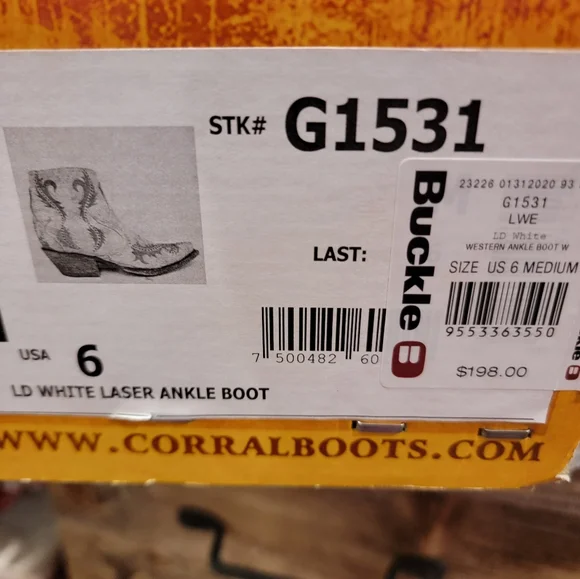 Corral boots - Picture 3 of 4